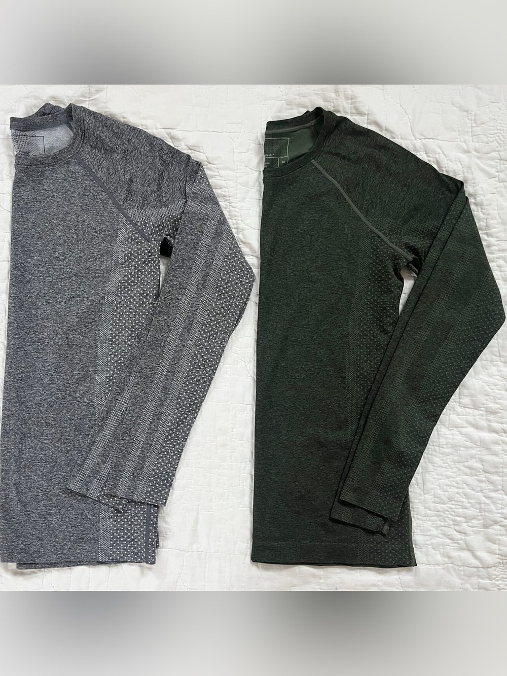 x2 Figs Salta Seamless Long-sleeve Underscrub Top Graphite Gray Moss Green Olive
